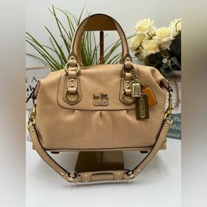 COACH Madison Satchel in Beige Leather